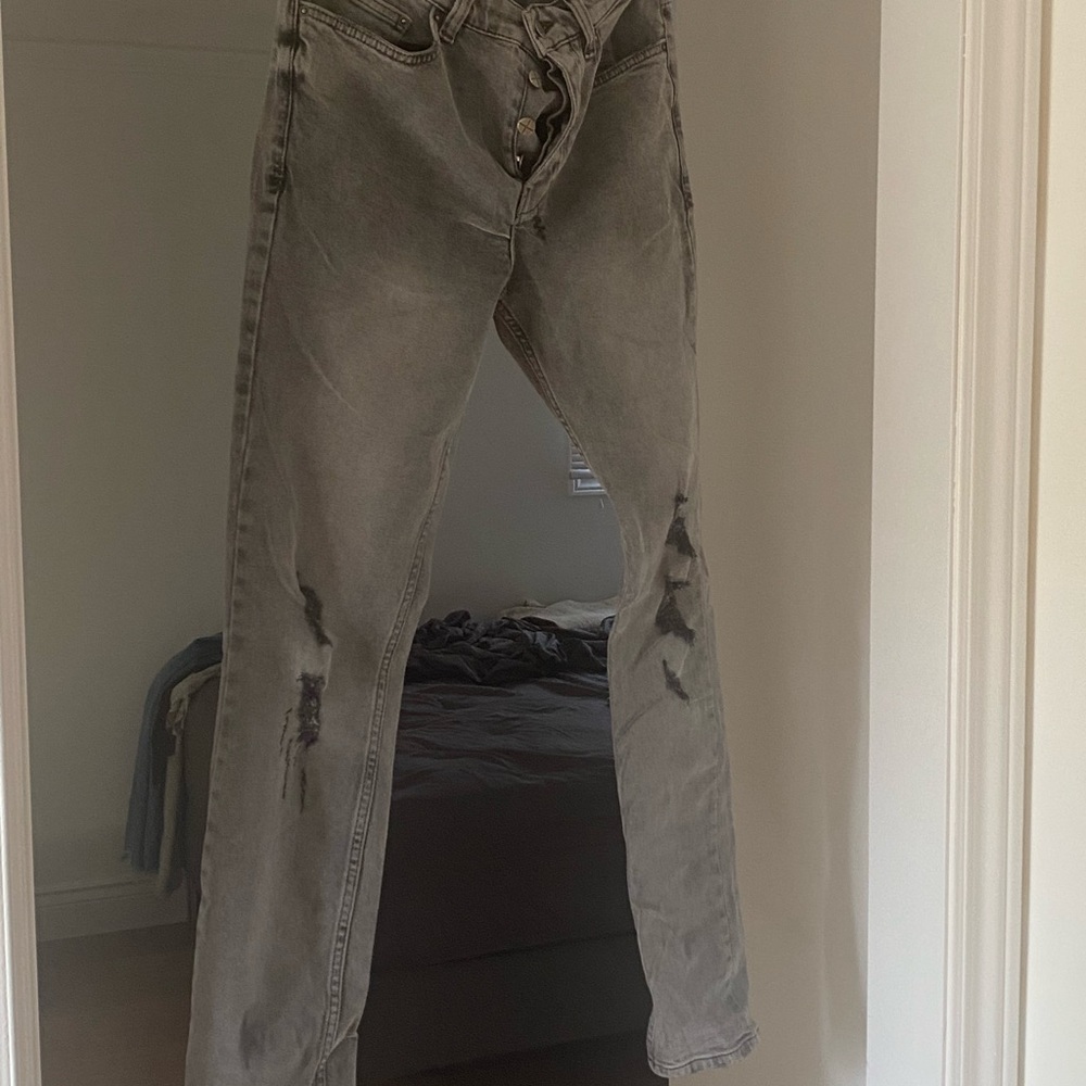 Ksubi Gray faded & Distressed Skinny Jeans